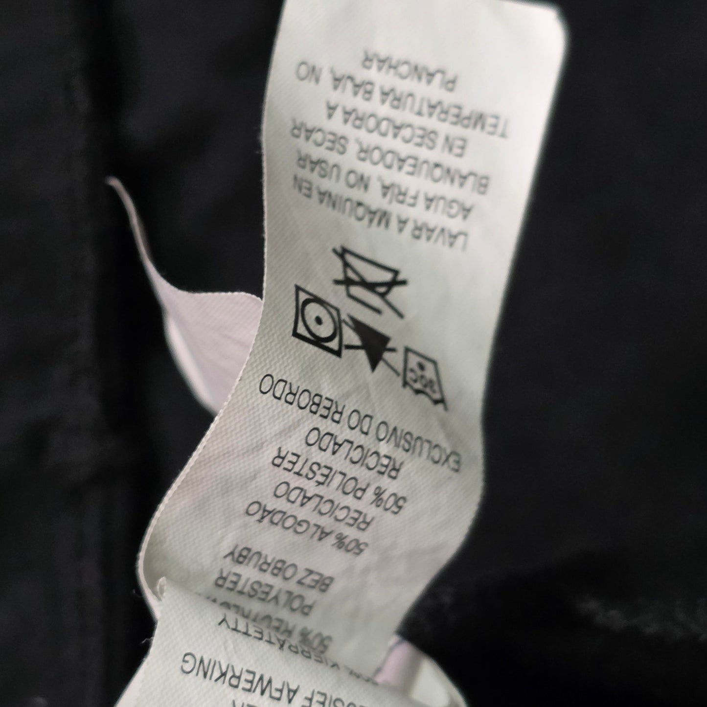 Patagonia P-6 Logo Responsibili-Tee Men’s XS Recycled Logo Tee